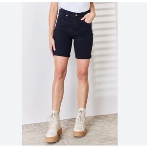 I.N.C. Fashion Basics Bermuda High Rise Shorts Size 12/31 Black